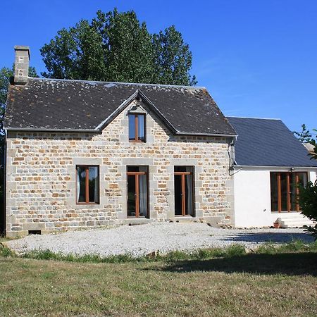 L'Aide Frechu Guest House Mortain-Bocage ภายนอก รูปภาพ